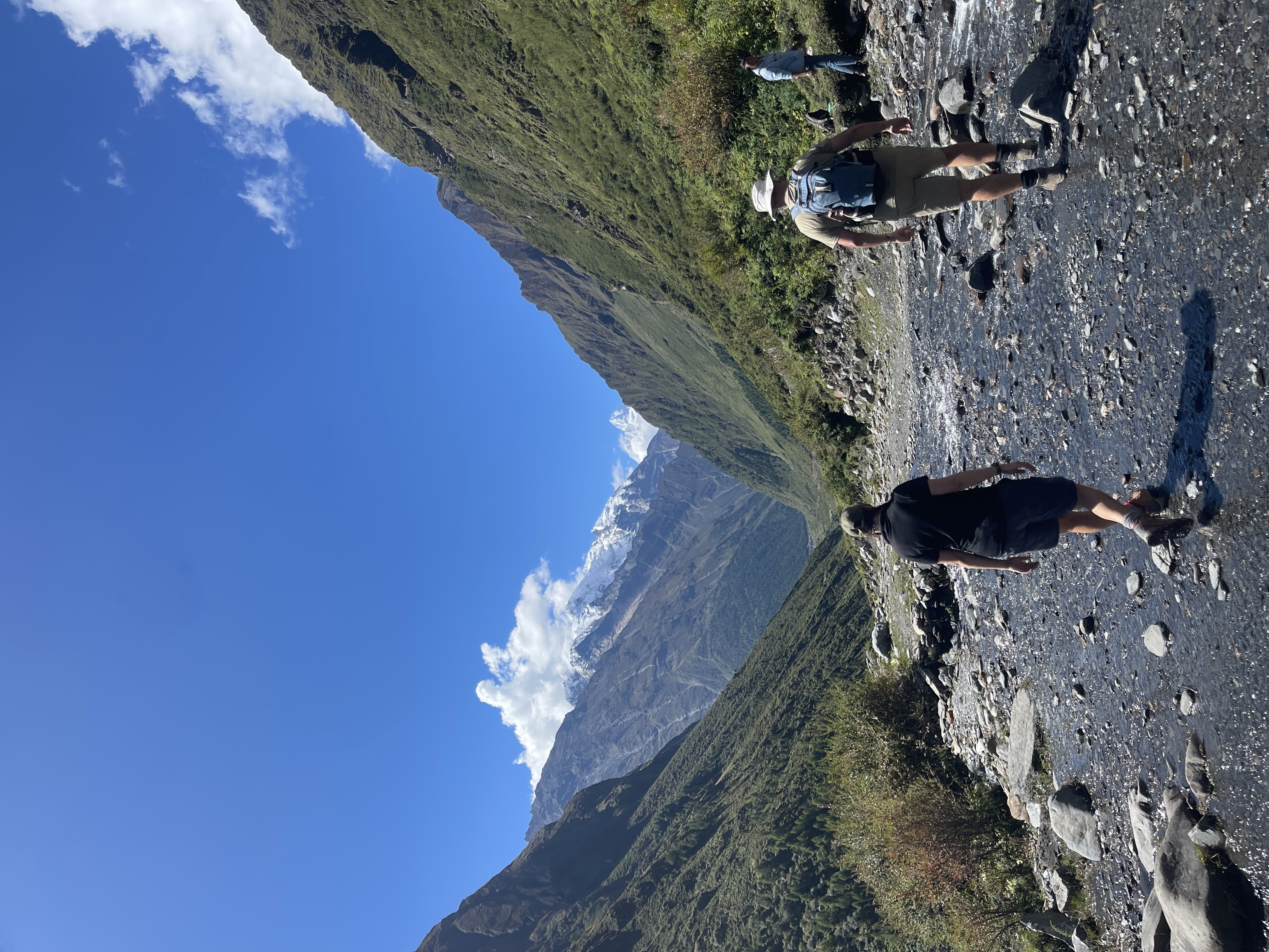 manaslu circuit trek