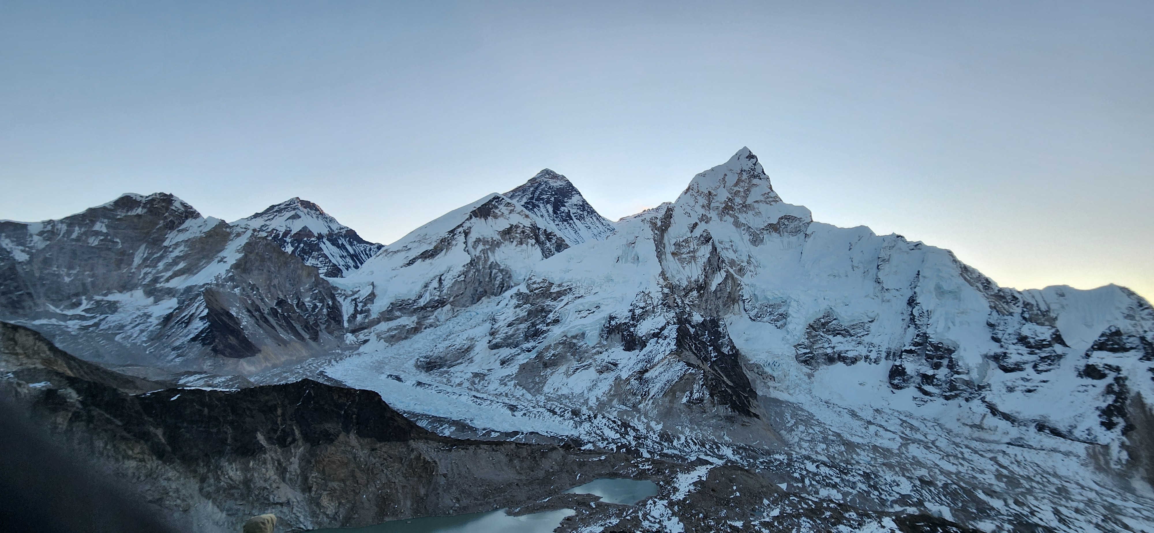Mount Everest (in the middle) as seen from Kala Patthar
