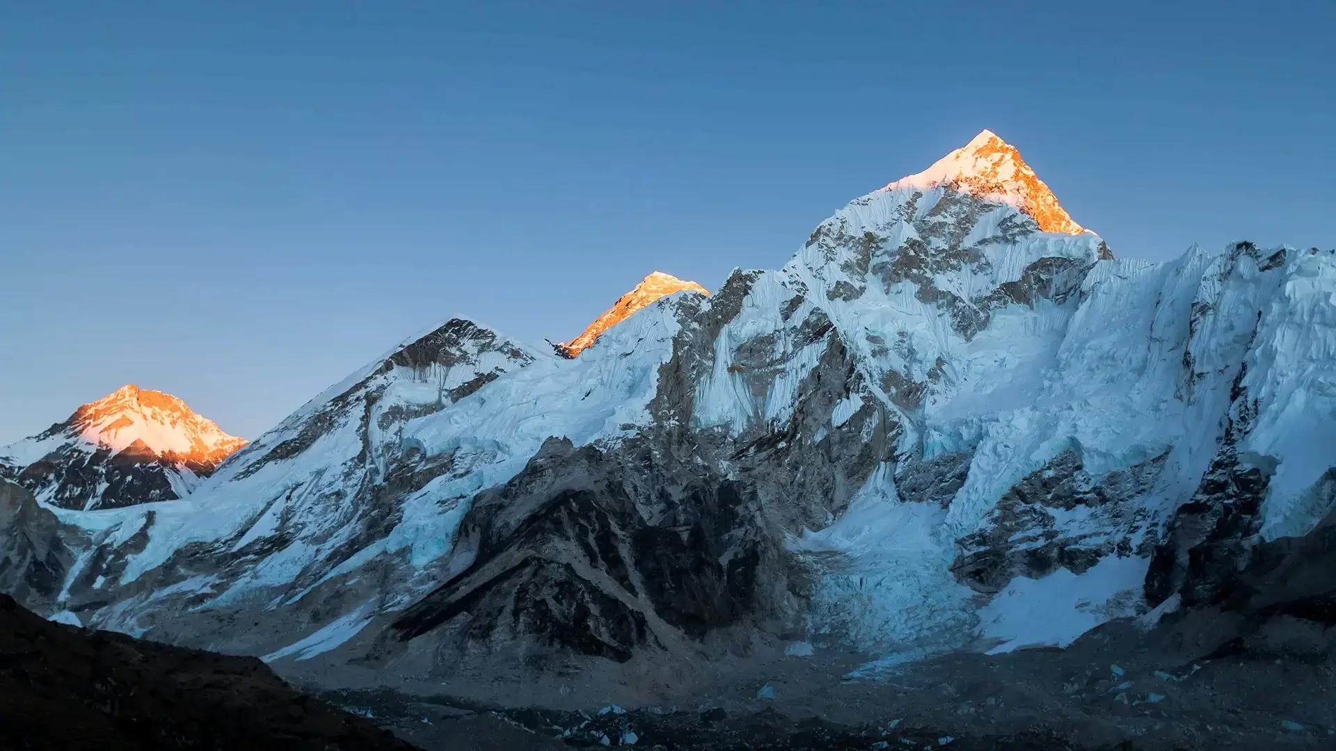 Kala Patthar Sunrise View Of Everest